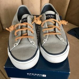 Sperry Seacoast - charcoal/blue color.